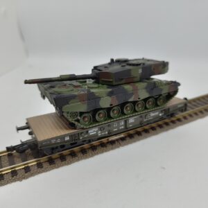 Roco Minitanks 802 - Zwarelastwagen met tank